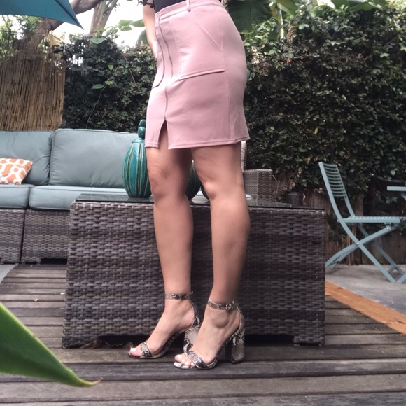 ☕️ Stunning Snake Skin Sandals 🤩 - Picture 4 of 5